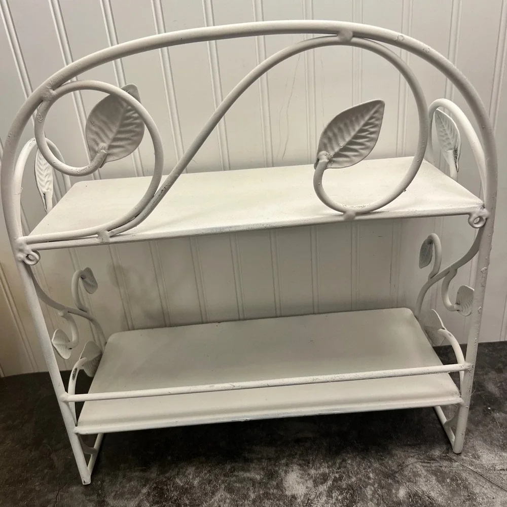Vintage White Metal Shabby Chic Wall Shelf | Cottagecore